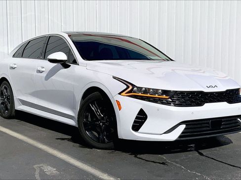 Used 2022 Kia K5 EX w/ EX Premium Package image 2