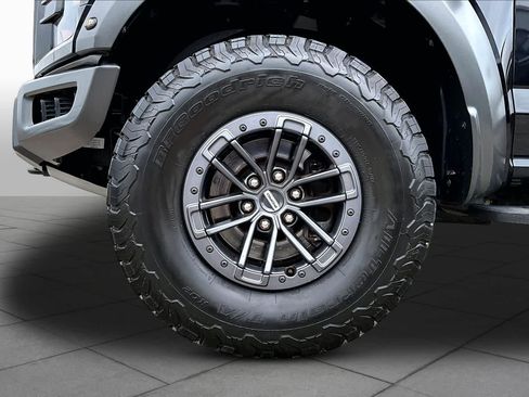 Used 2020 Ford F150 Raptor w/ Equipment Group 802A Luxury AWD/4WD image 12