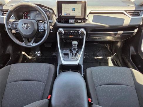 Used 2024 Toyota RAV4 XLE FWD image 16