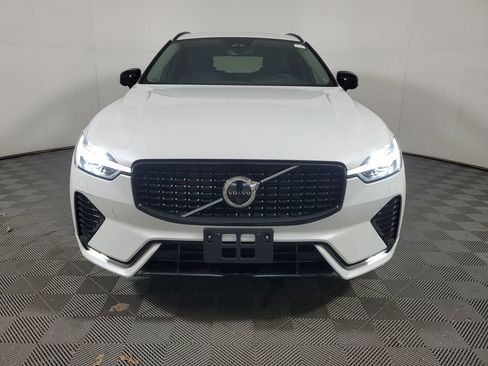 Certified 2023 Volvo XC60 B5 Plus w/ Climate Package image 2