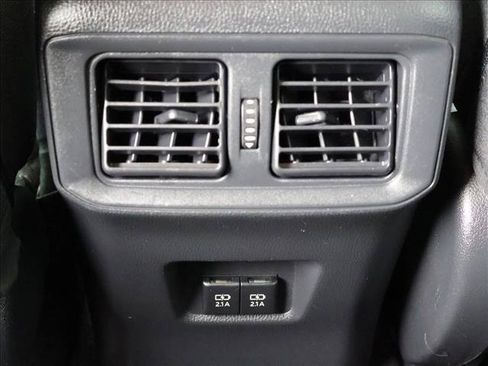 Used 2019 Toyota RAV4 XLE AWD/4WD image 22