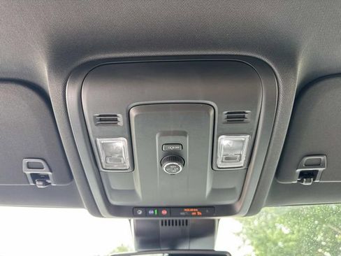 Used 2025 Chevrolet Tahoe Z71 AWD/4WD image 53