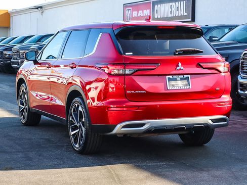 Used 2024 Mitsubishi Outlander SE AWD/4WD image 6