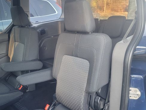 Used 2021 Ford Transit Connect XLT image 30