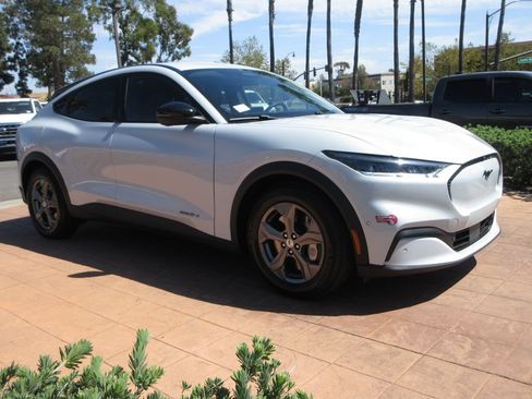 Certified 2023 Ford Mustang Mach-E Select RWD image 7