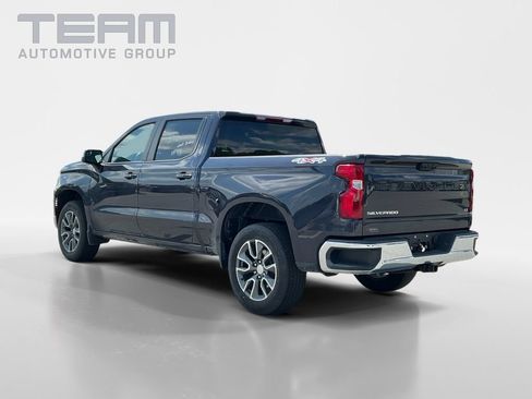 Used 2023 Chevrolet Silverado 1500 LT AWD/4WD image 5