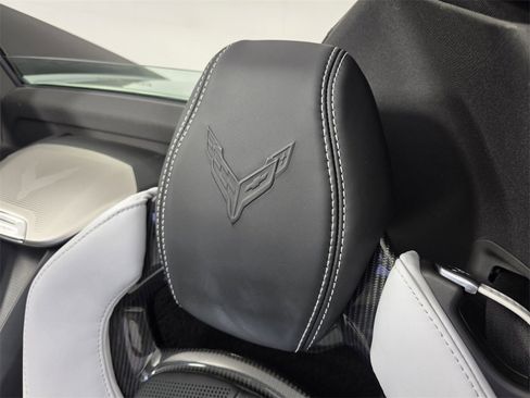Used 2024 Chevrolet Corvette Stingray image 13