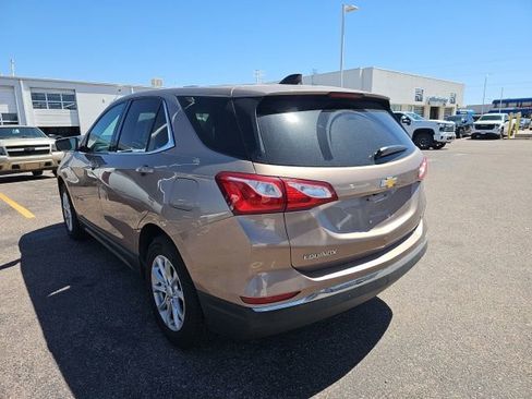 Used 2018 Chevrolet Equinox LT FWD image 6