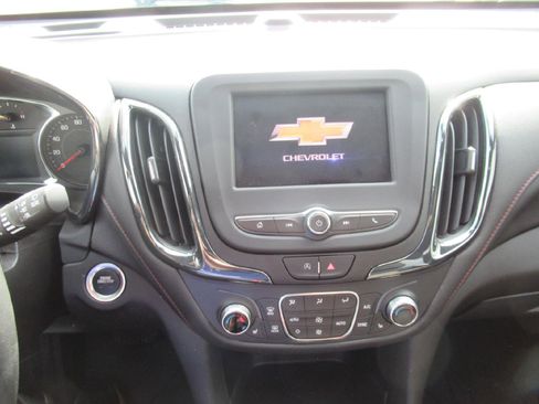 Certified 2024 Chevrolet Equinox RS w/ LPO, Floor Liner Package AWD/4WD image 11