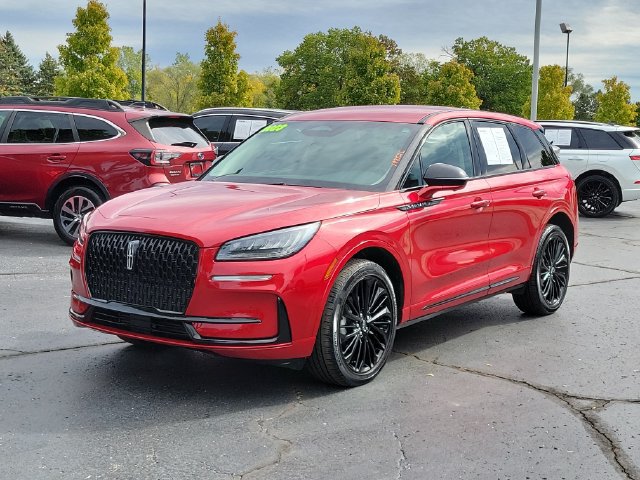 Used 2023 Lincoln Corsair AWD w/ Equipment Group 101A image 2