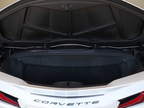 Used 2023 Chevrolet Corvette Stingray Premium Conv w/ Z51 Performance Package RWD image 10