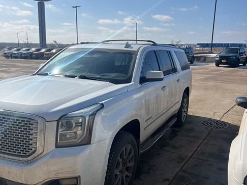 Used 2017 GMC Yukon XL Denali w/ Open Road Package image 4