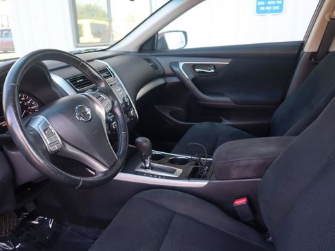 Used 2015 Nissan Altima 2.5 SV FWD image 49
