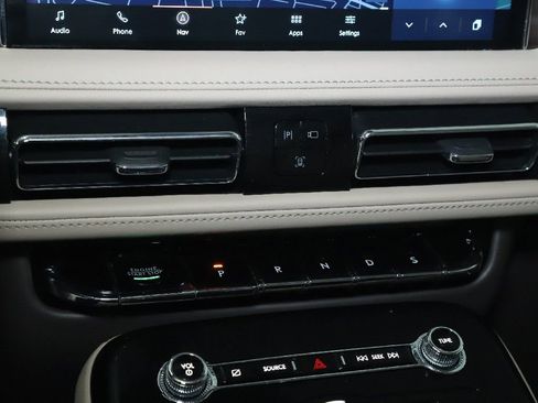 Certified 2023 Lincoln Nautilus Reserve w/ Equipment Group 202A image 28