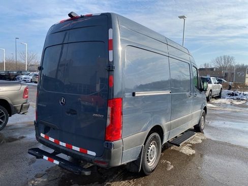 Used 2019 Mercedes-Benz Sprinter 144 Cargo image 3