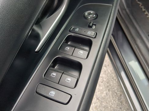 Used 2021 Hyundai Elantra SEL w/ Convenience Package image 45