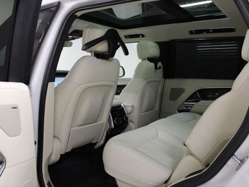 New 2026 Land Rover Range Rover Long Wheelbase SE AWD/4WD image 35