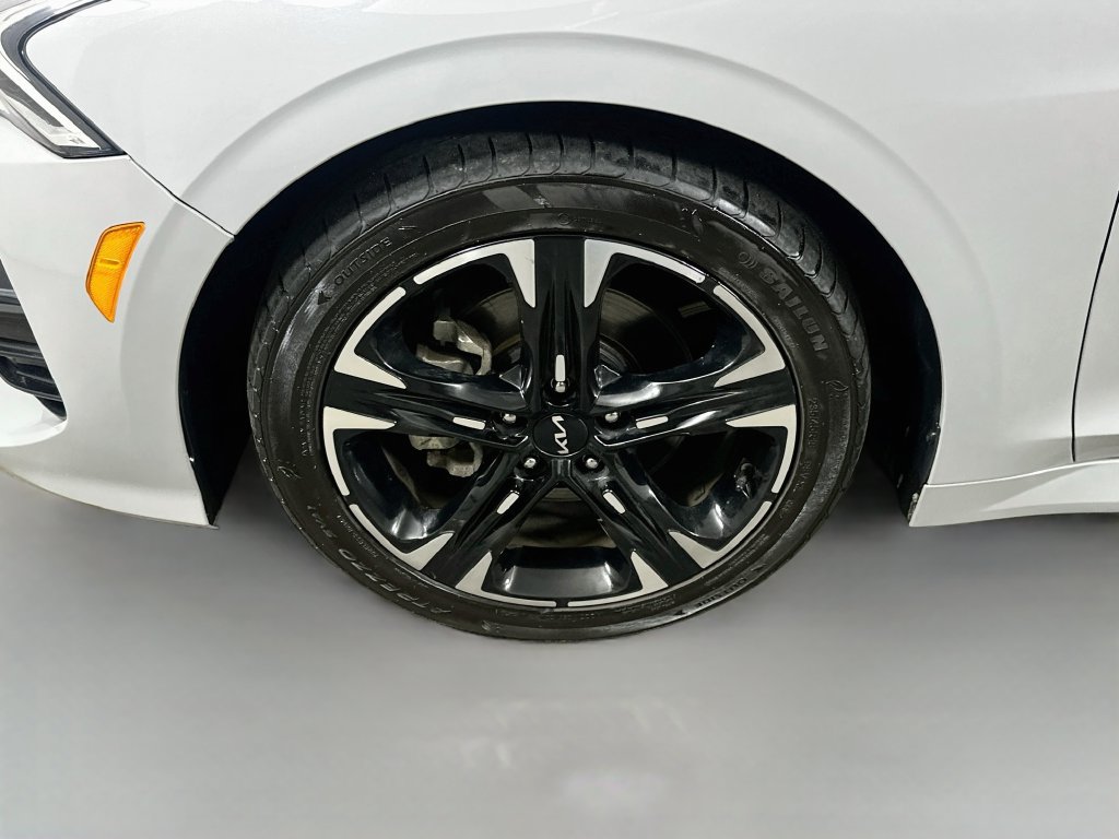 Used 2022 Kia K5 GT-Line AWD/4WD image 8
