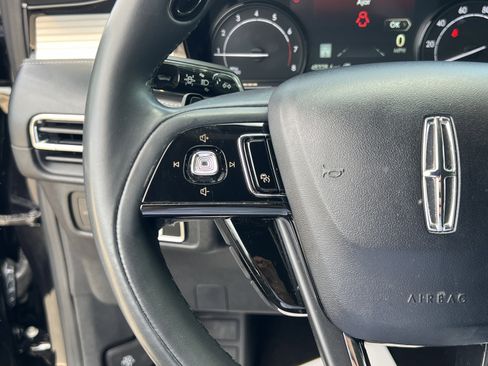 Certified 2020 Lincoln Corsair FWD image 11