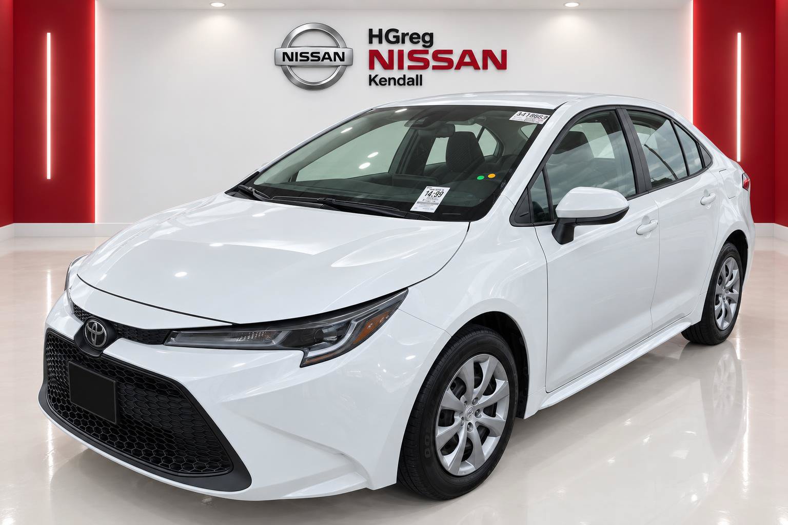 Used 2022 Toyota Corolla LE FWD image 3