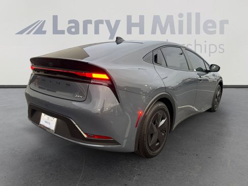 Certified 2026 Toyota Prius LE image 5