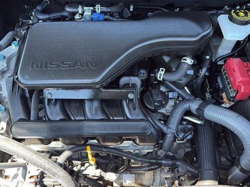 Used 2022 Nissan Rogue Sport SL AWD/4WD image 25