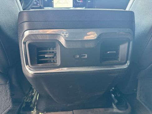 Used 2025 GMC Sierra 1500 Elevation w/ Elevation Premium Package AWD/4WD image 15