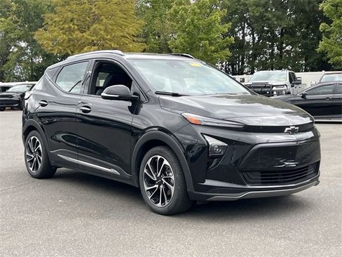 Used 2022 Chevrolet Bolt EUV Premier w/ Sun & Sound Package image 15