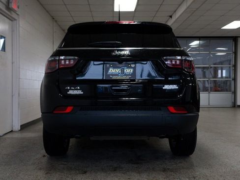 Certified 2025 Jeep Compass Sport image 4