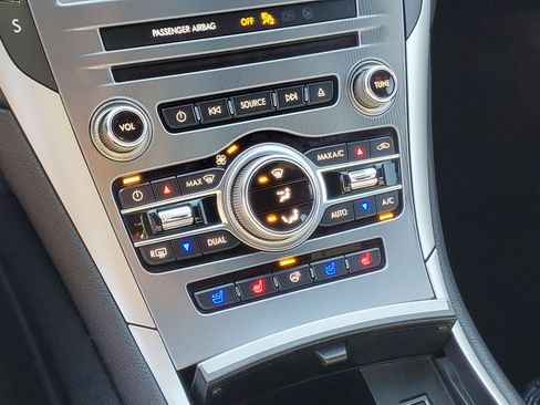 Used 2020 Lincoln MKZ Reserve w/ Monochromatic Package image 17