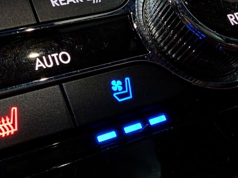 Used 2021 Lincoln Navigator L Reserve image 36