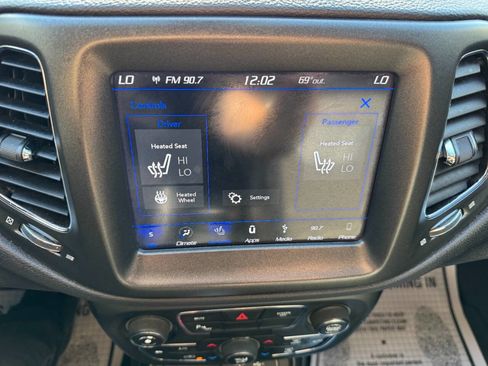 Used 2019 Jeep Compass Trailhawk w/ Cold Weather Group image 25