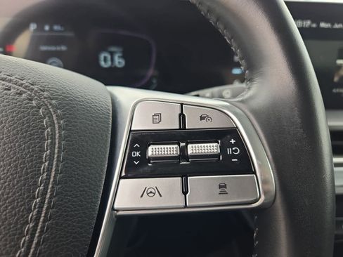 Certified 2023 Kia Telluride S w/ S Sunroof Package AWD/4WD image 24