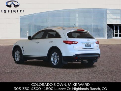 Used 2017 INFINITI QX70 AWD w/ Premium Package image 3