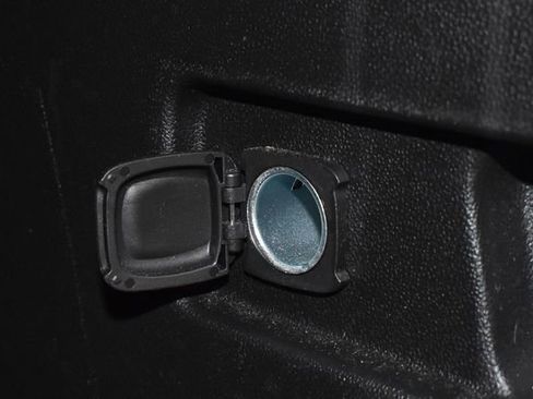 Used 2023 GMC Acadia SLT image 36