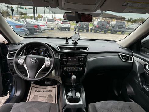 Used 2016 Nissan Rogue S image 16