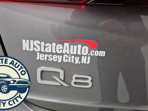 Used 2019 Audi Q8 Prestige w/ Luxury Package image 29