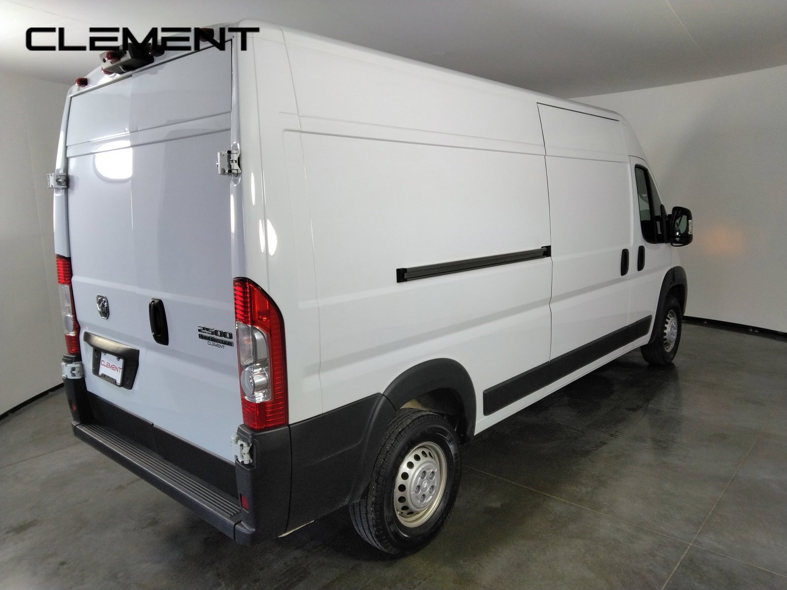 Used 2026 RAM ProMaster 2500 w/ Convenience Group FWD image 4