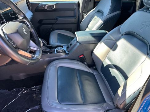 Used 2024 Ford Bronco Outer Banks AWD/4WD image 9