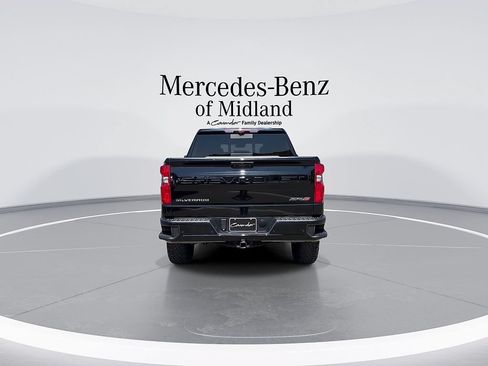 Used 2023 Chevrolet Silverado 1500 ZR2 w/ Technology Package AWD/4WD image 7