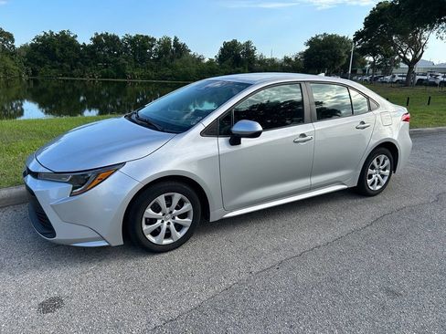 Certified 2024 Toyota Corolla LE FWD image 2