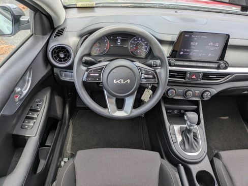 Certified 2023 Kia Forte LXS FWD image 12