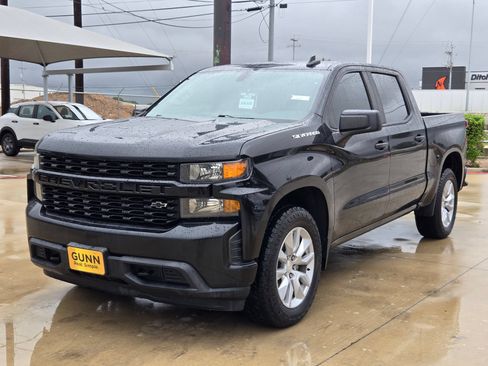 Certified 2022 Chevrolet Silverado 1500 Custom RWD image 3