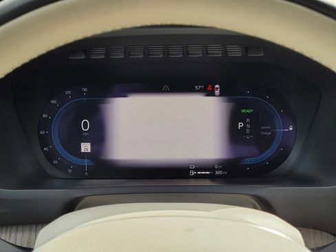 Certified 2025 Volvo XC90 T8 Ultra image 18