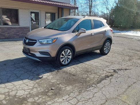 Used 2018 Buick Encore Preferred image 2
