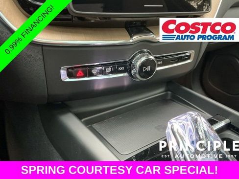 New 2026 Volvo XC60 B5 Plus w/ Protection Package Premier AWD/4WD image 17