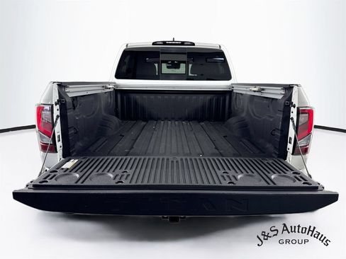Used 2024 Nissan Titan PRO-4X w/ Pro-4x Utility Package AWD/4WD image 32