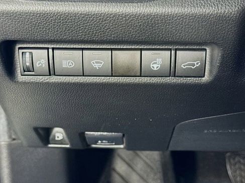 Certified 2022 Toyota RAV4 XLE w/ Convenience Package image 10