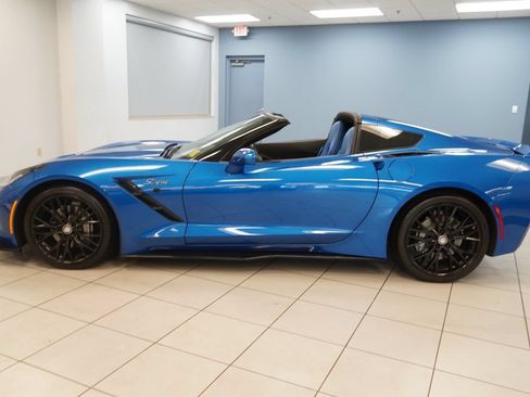 Used 2016 Chevrolet Corvette Stingray Coupe w/ Battery Protection Package RWD image 2