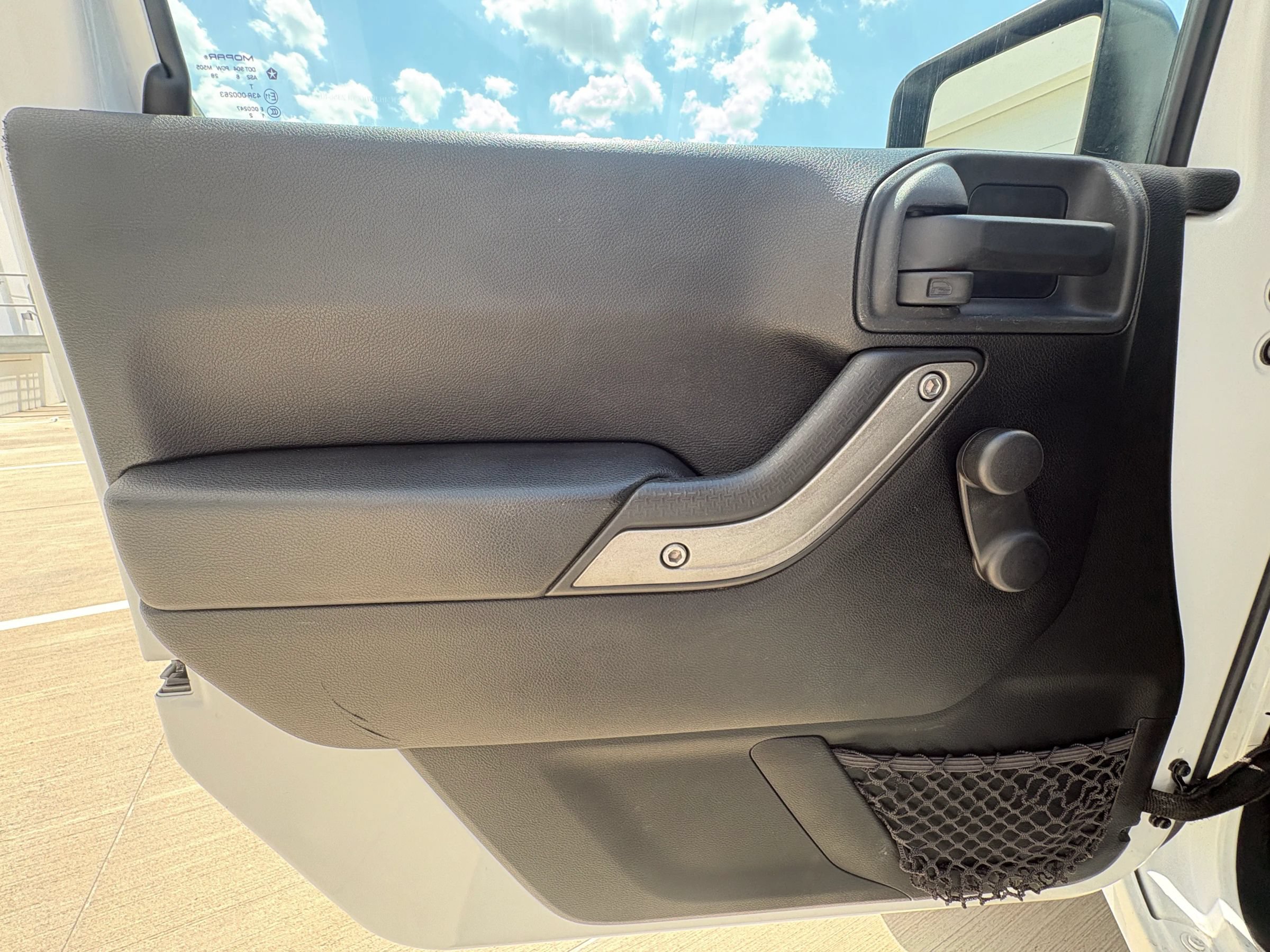 Used 2016 Jeep Wrangler Unlimited Sport w/ Connectivity Group AWD/4WD image 23